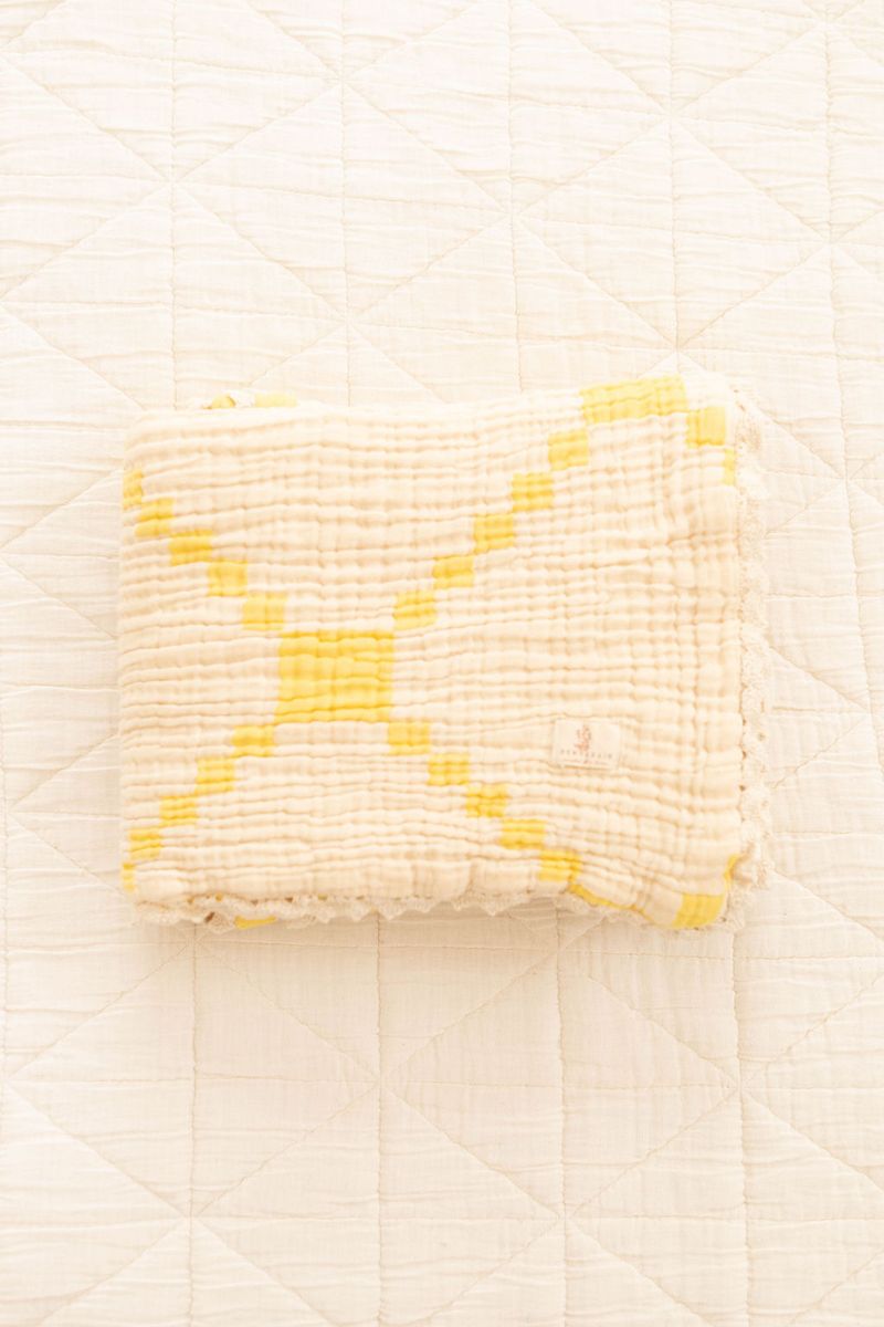 Layered gauze blanket - butter