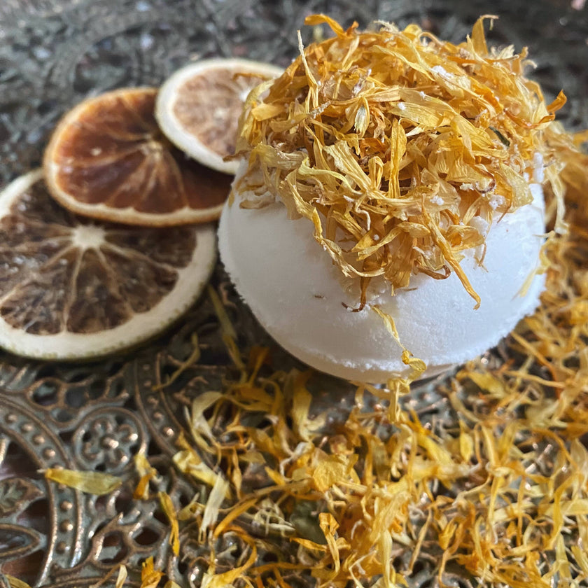 Luxury Floral Foaming Bath Bomb