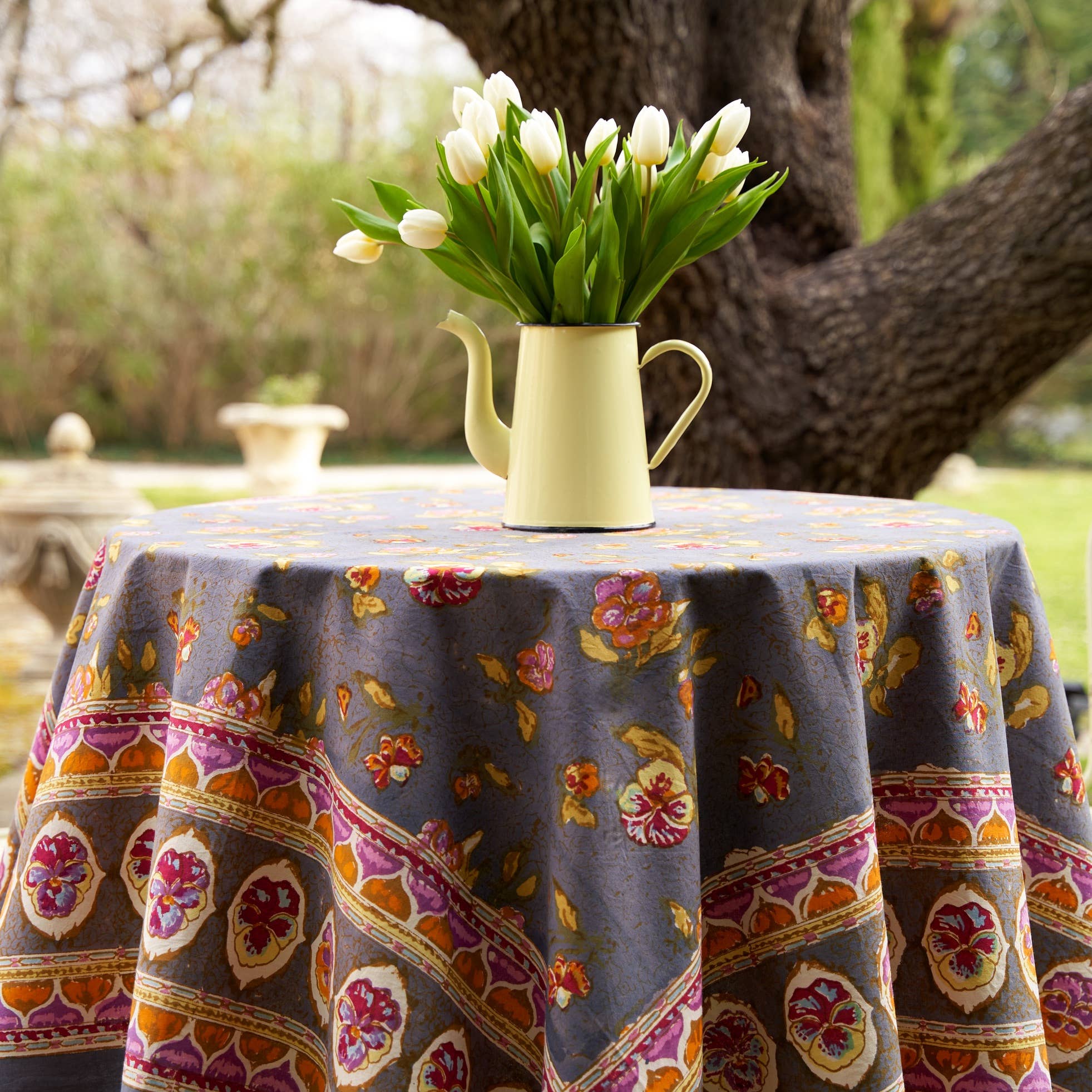 Pansy Red & Grey | French Tablecloths