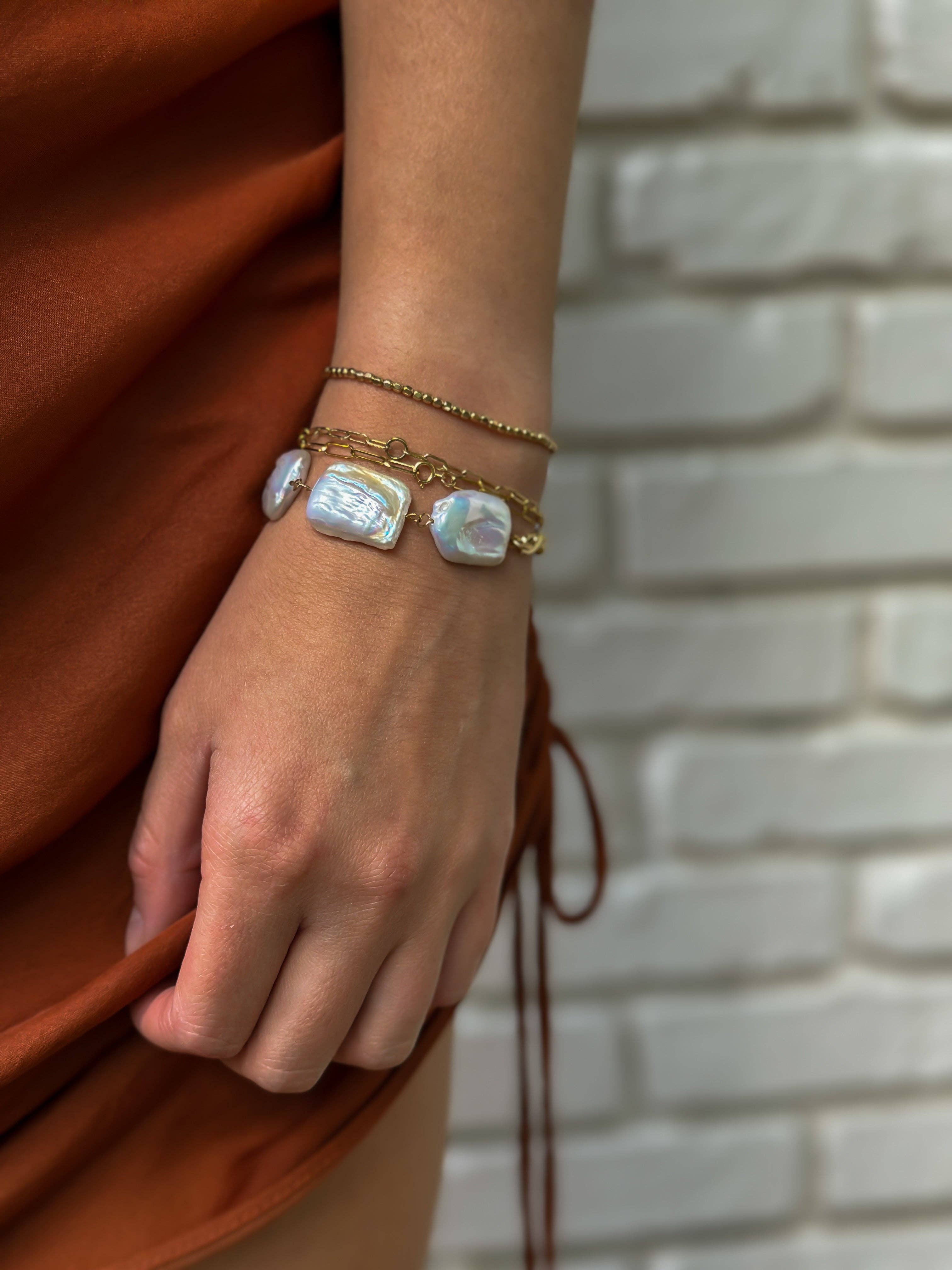 Bold Pearl Bracelet