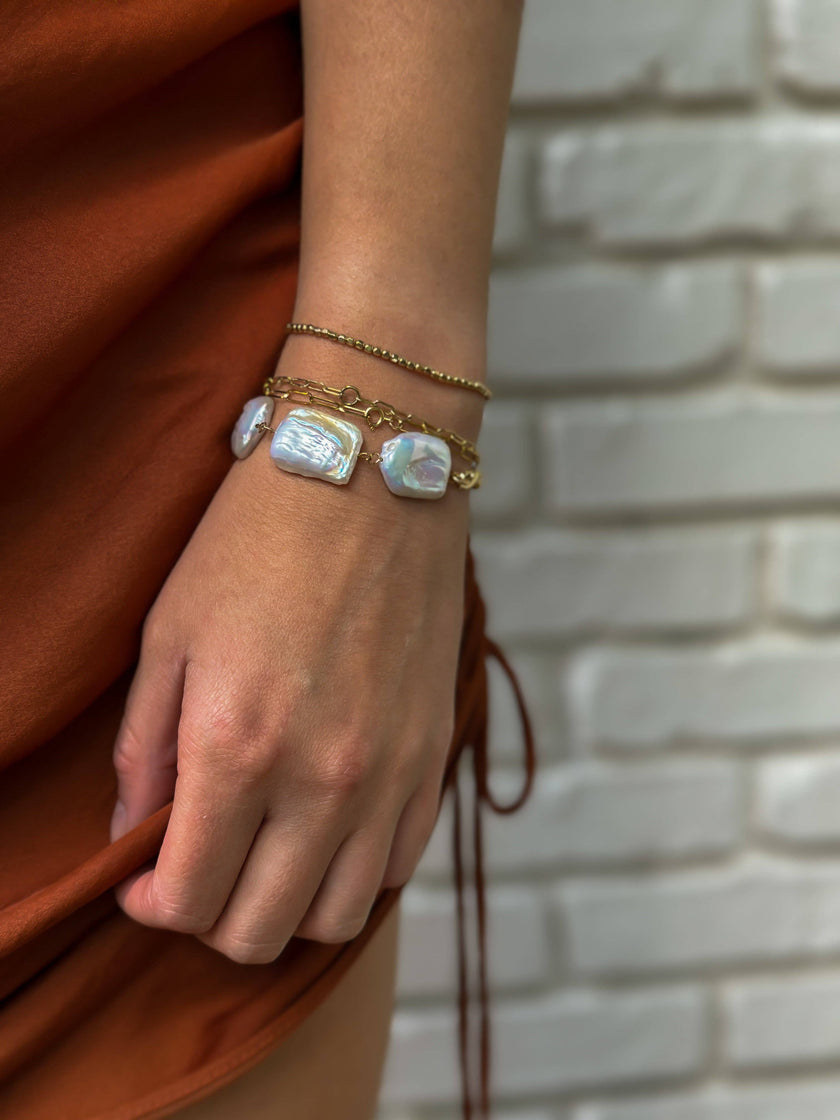 Bold Pearl Bracelet