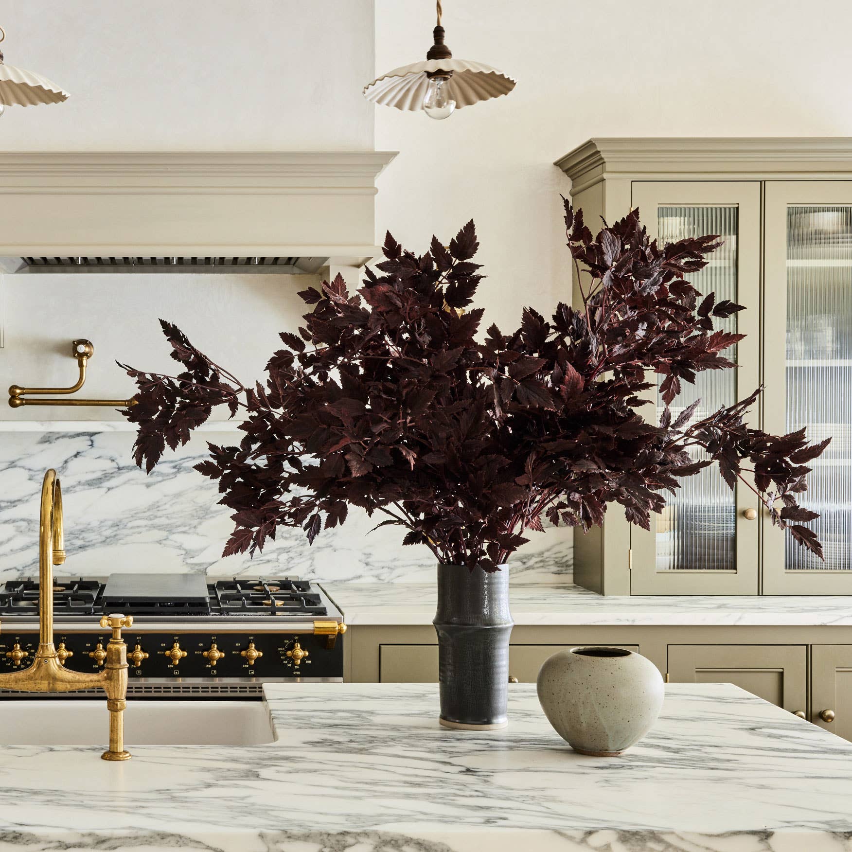 Plum Fake Cimicifuga Ramosa Leaves - 31