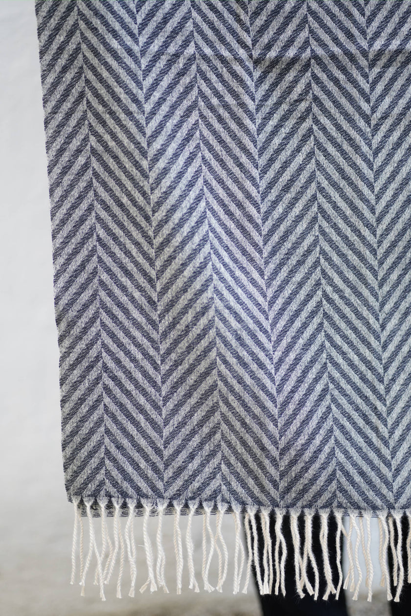 Cashmere Herringbone Stole Black