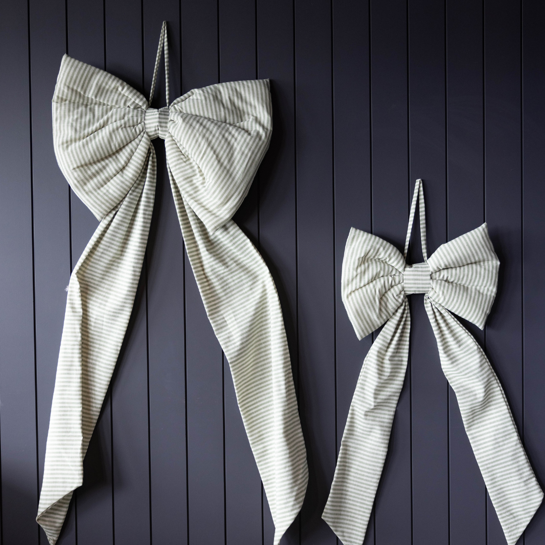 Bows Oversized Green Striped Fabric