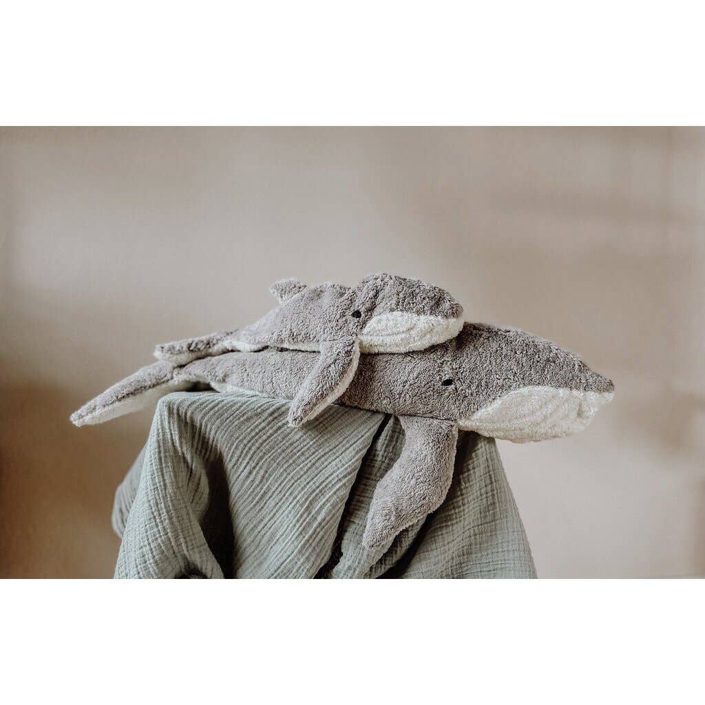 Cuddly animal Whale, small