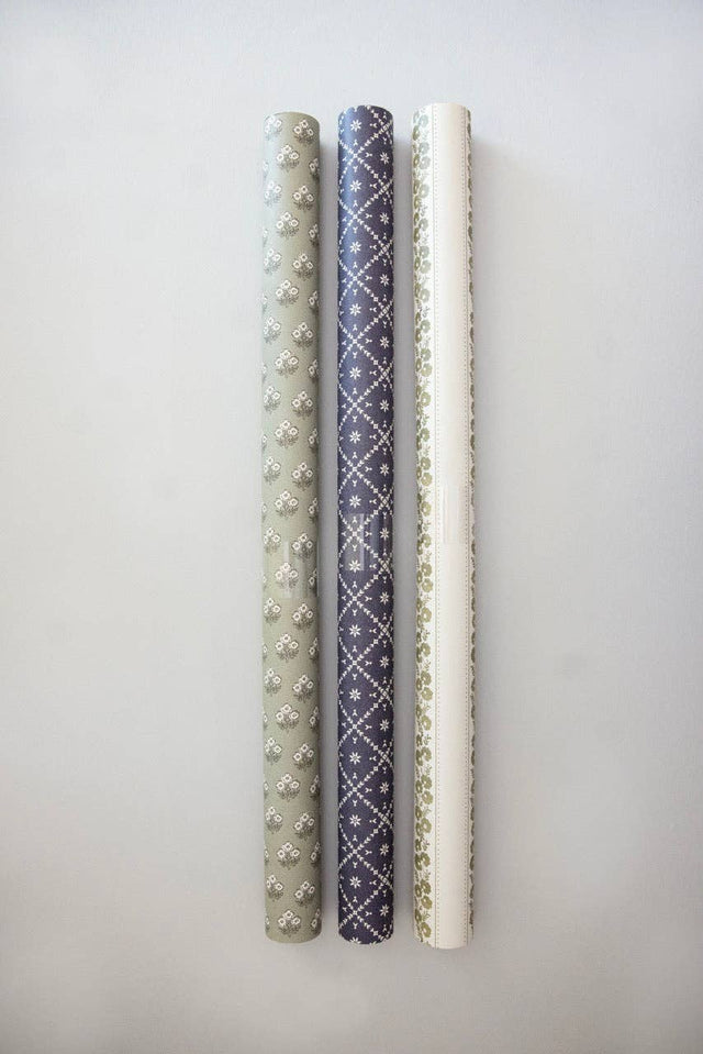 'Yuletide' wrapping paper set