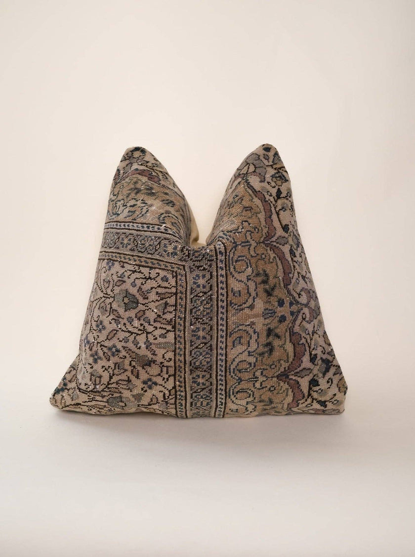 Suley Turkish Vintage Rug Pillow No.1 (20X20)