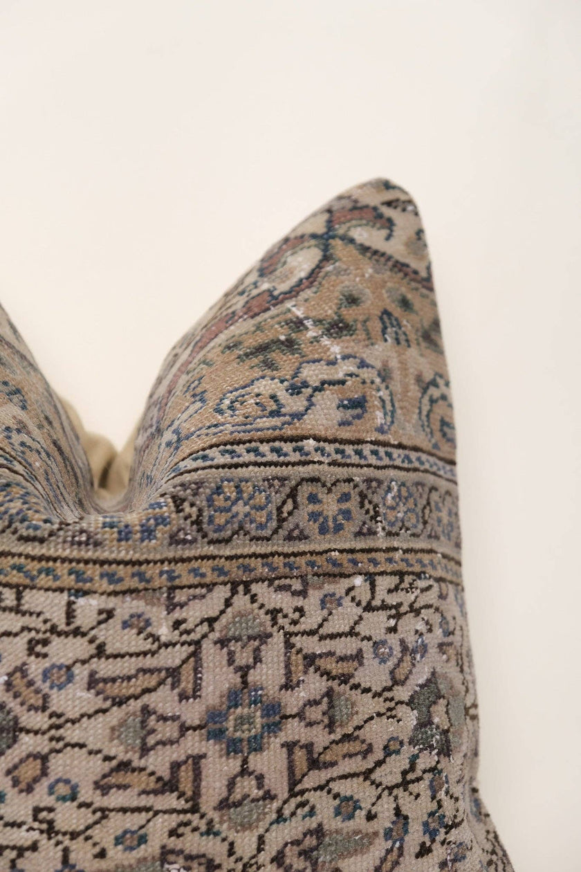 Suley Turkish Vintage Rug Pillow No.1 (20X20)