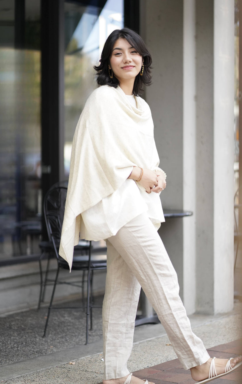 Cashmere Poncho Ivory