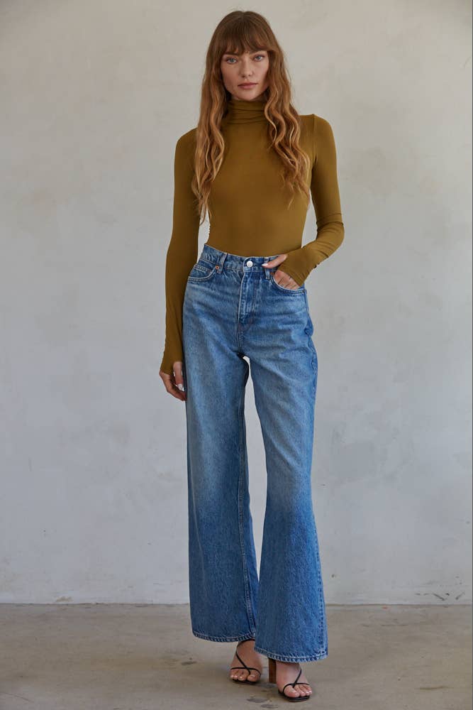 Knit Seamless Turtle Neck Long Sleeve Bodysuit