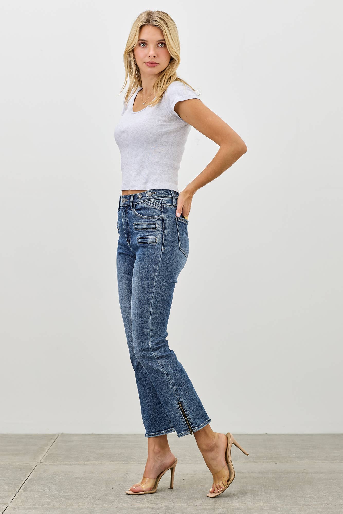 MID RISE SKINNY CROP