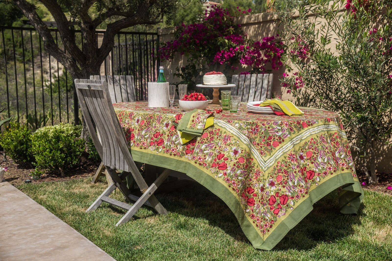 Jardin Red & Green | French Tablecloths