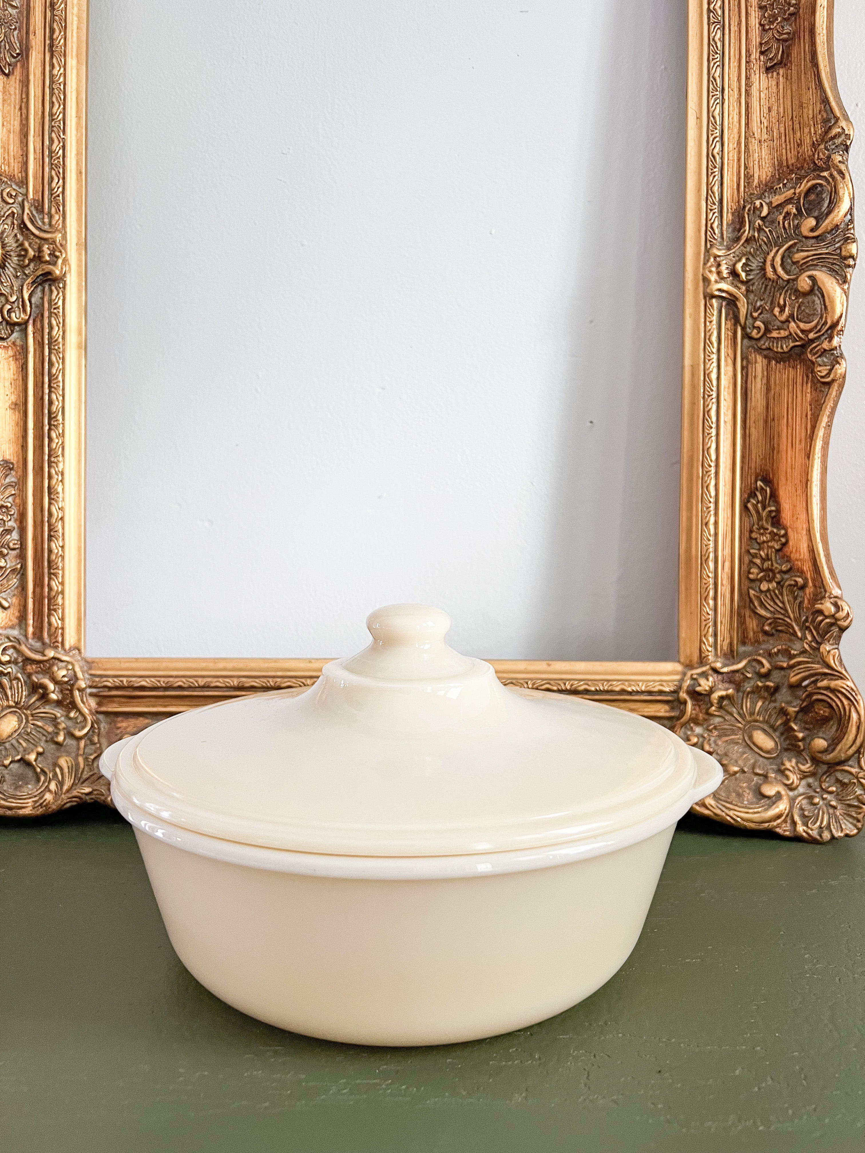 Vintage Ivory Fire King Oven Glass Round Baking or Serving Dish with Lid